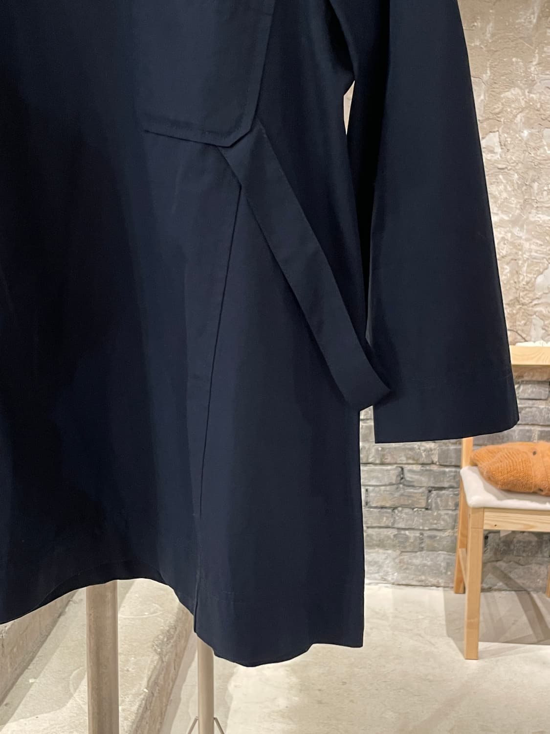 메종 마르지엘라 1 다크 네이비 싱글 포켓 백스티치 코튼 블라우스 상품이미지5