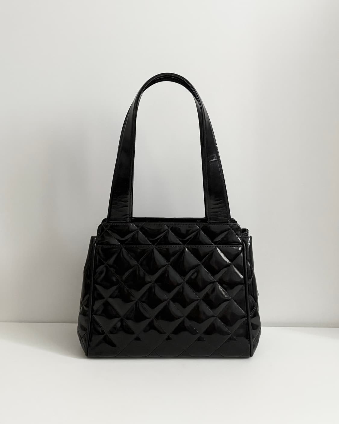 CHANEL Patent Tote Bag 샤넬 페이던트 토트백 - 블랙 상품이미지6
