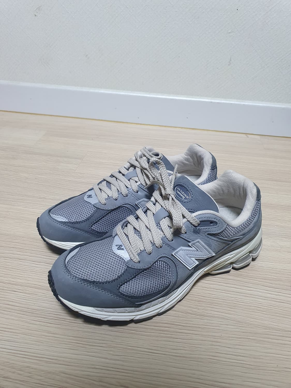 뉴발란스 2002R 그레이 운동화 275 상품이미지4