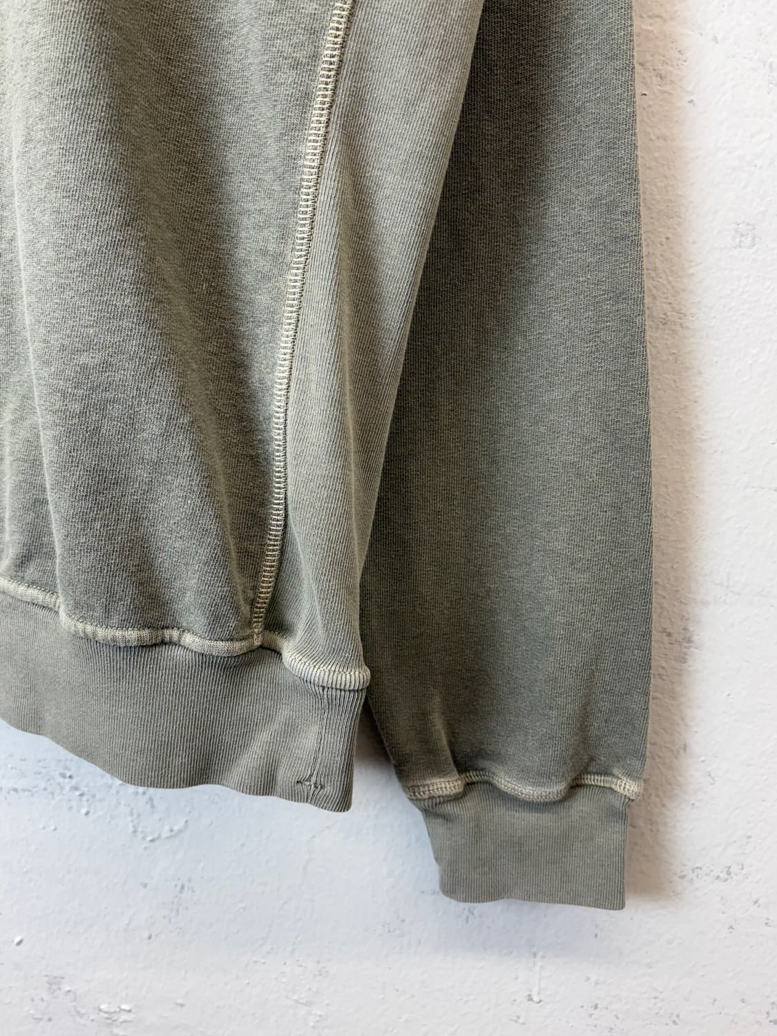 스톤아일랜드 백화점 택 정품 와펜 맨투맨 카키 상품이미지3