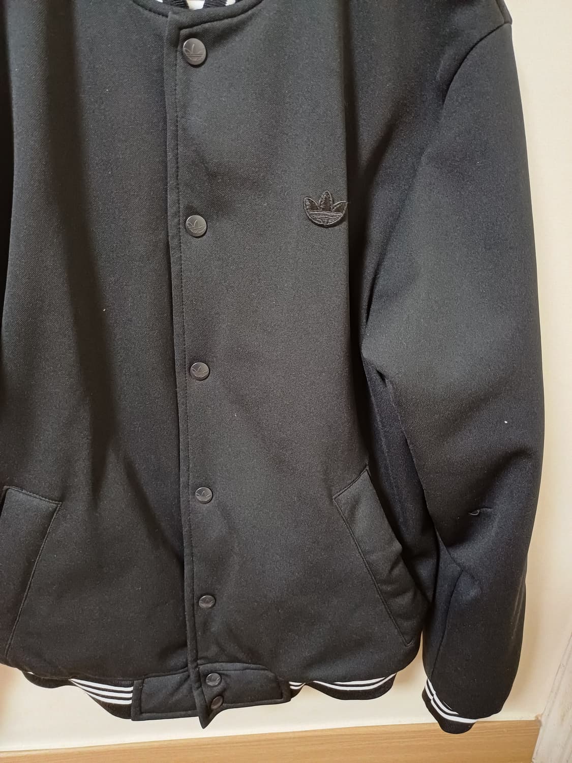 아디다스 바시티 붐버 누빔 자켓 상품이미지4