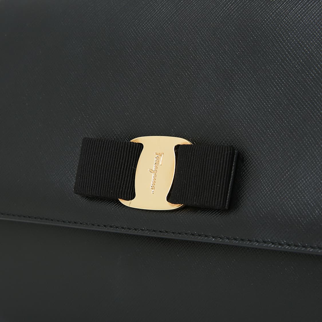 페라가모 지니 바라 체인 크로스백 블랙 리본 숄더 21-D855 상품이미지7