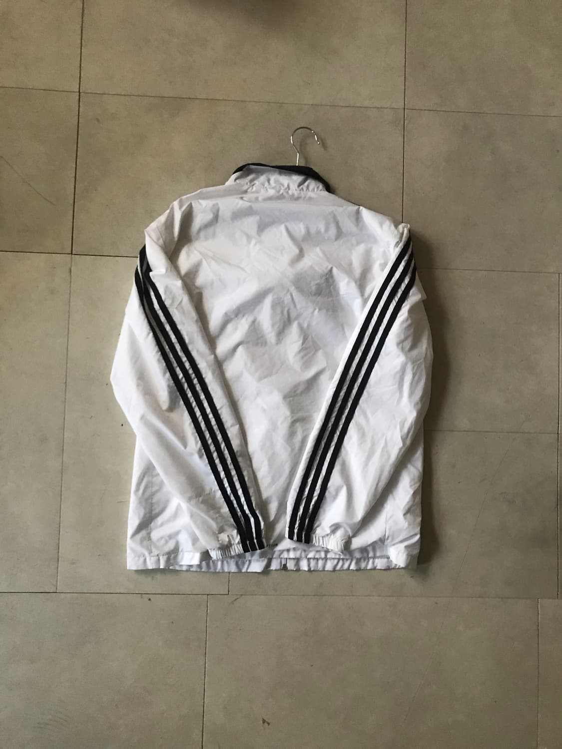 아디다스 흰검 바람막이 상품이미지8