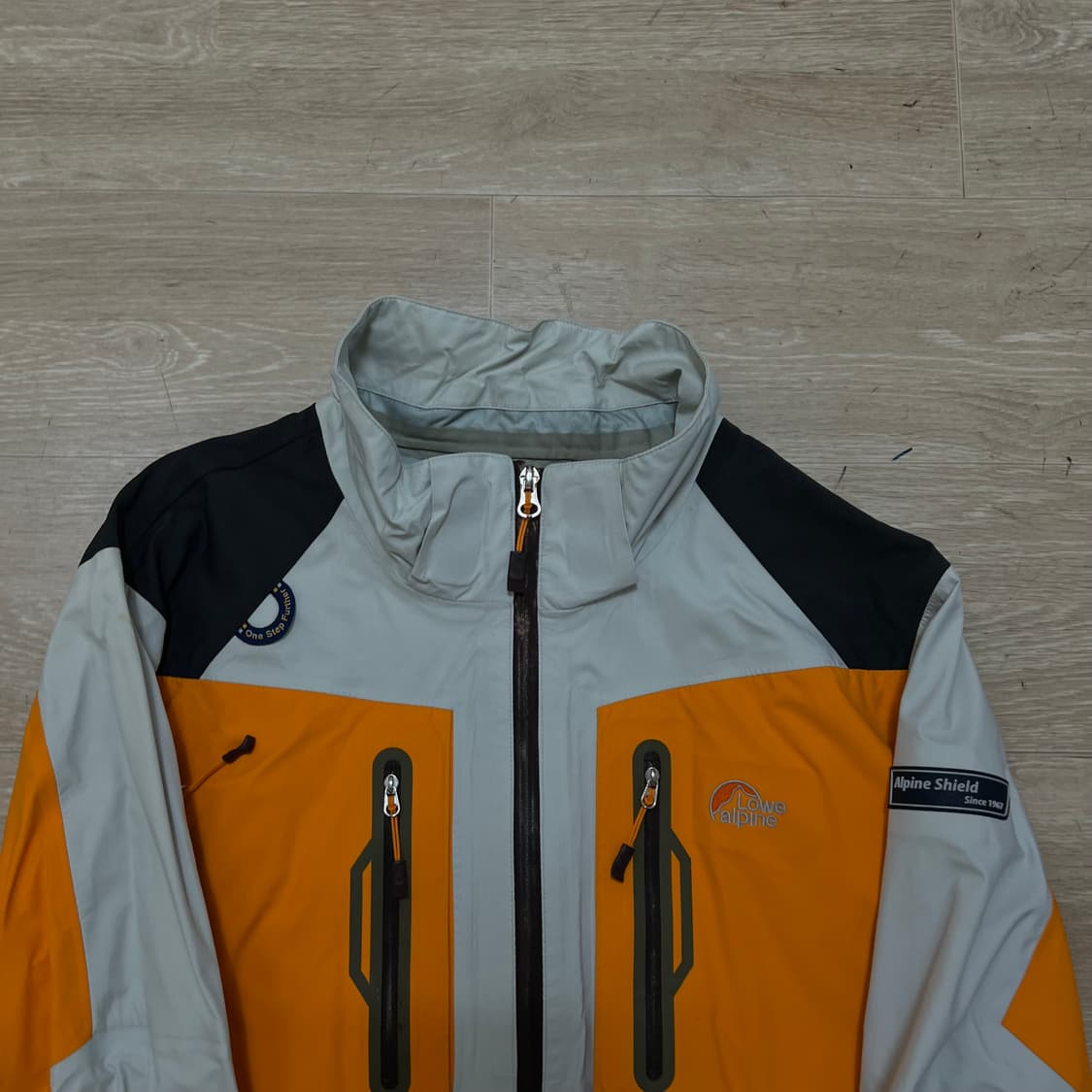 로우알파인 E-vent 고어텍스 배색 바람막이 자켓 [오렌지] M/95 상품이미지2