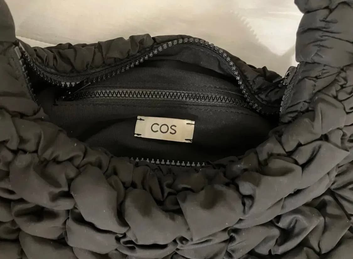 코스 퀼티드 미니백 블랙 상품이미지2