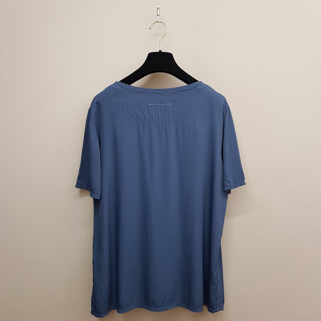 MM6 메종 마르지엘라 블루 라운드넥 실크 블라우스 IT 44사이즈 상품이미지4