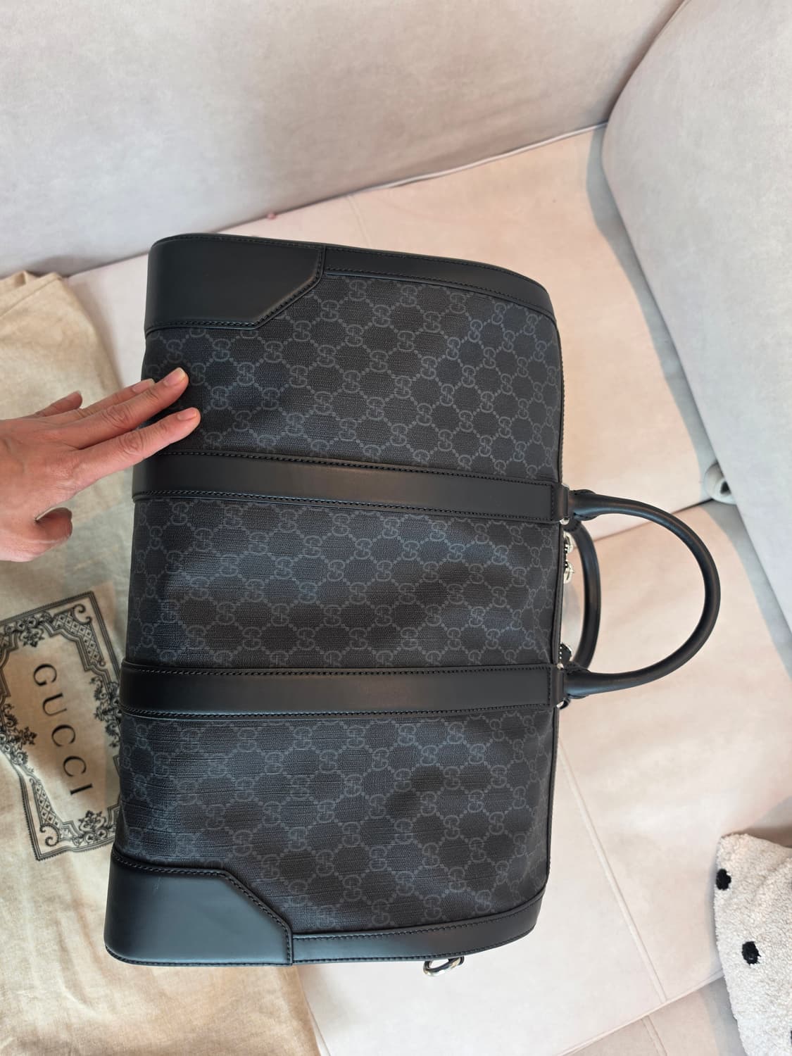 구찌 GG 수프림 캐리온 더플백 새상품급 상품이미지2