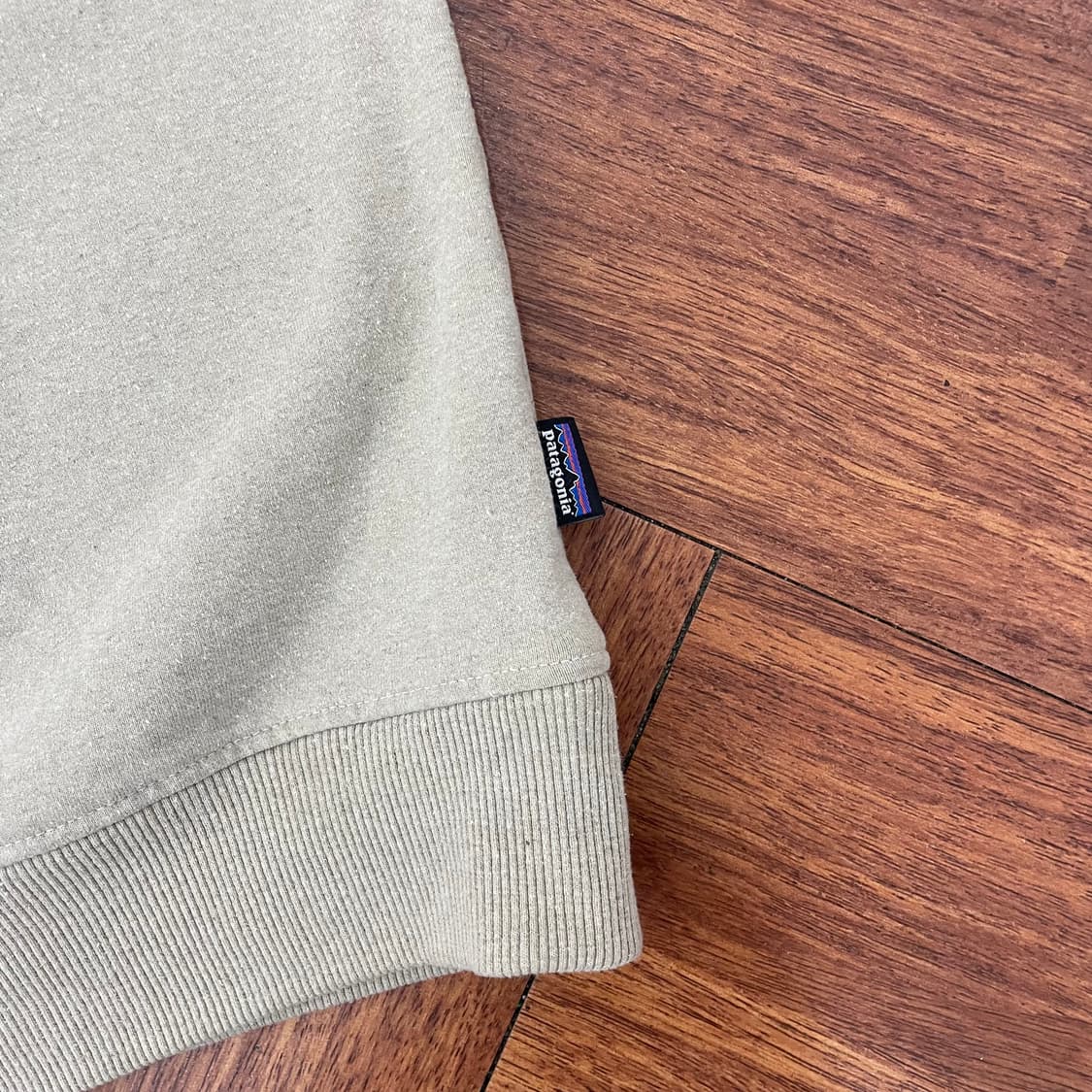 파타고니아 피츠로이 베어 맨투맨 상품이미지2