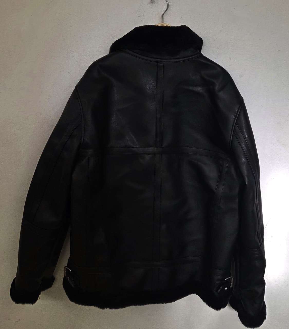 도프제이슨 블랙 무스탕 에코 자켓 상품이미지6