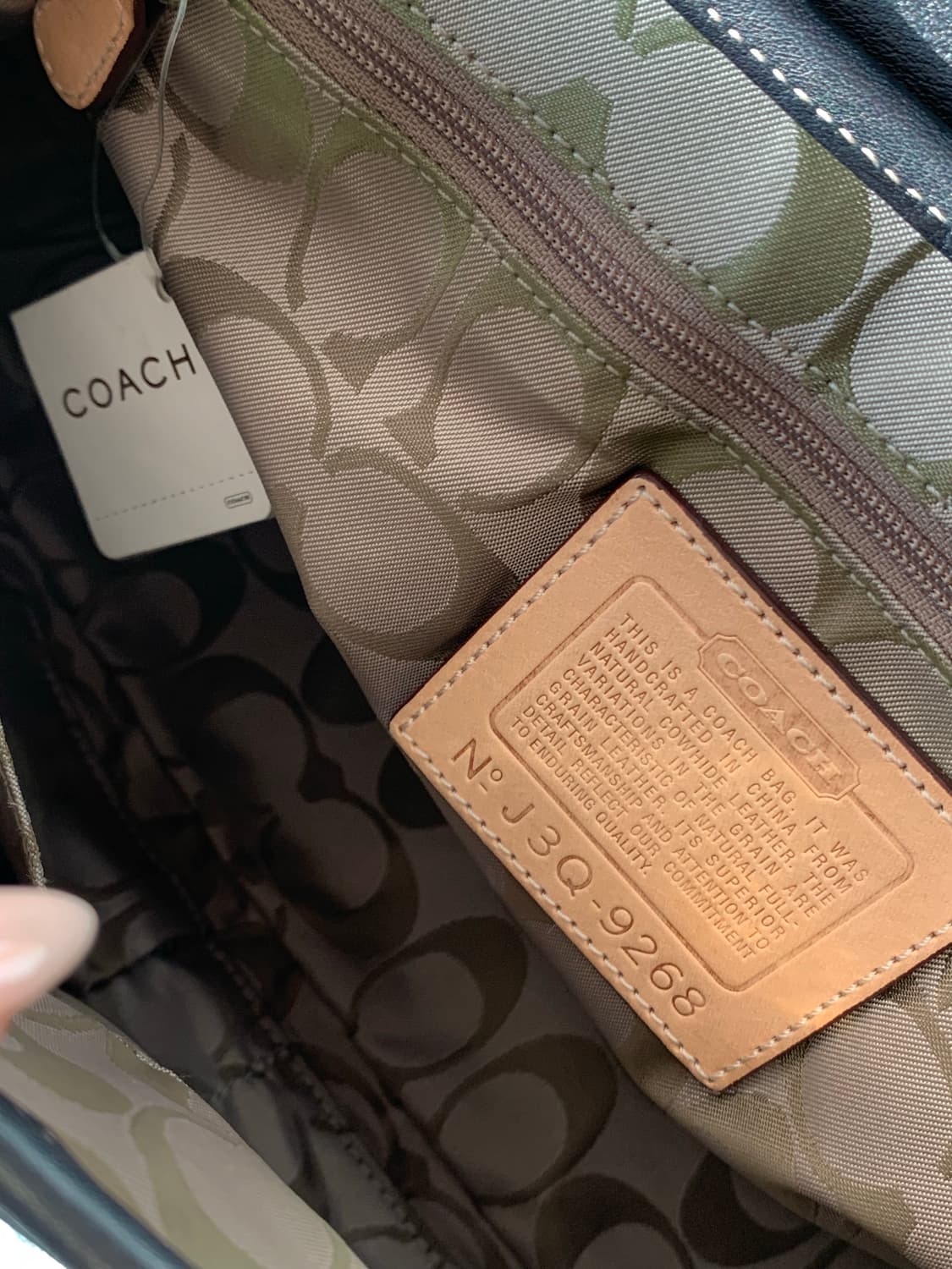 희귀 🖤 [S급] Coach 블랙 레더 베이지 포인트 버클백 상품이미지9