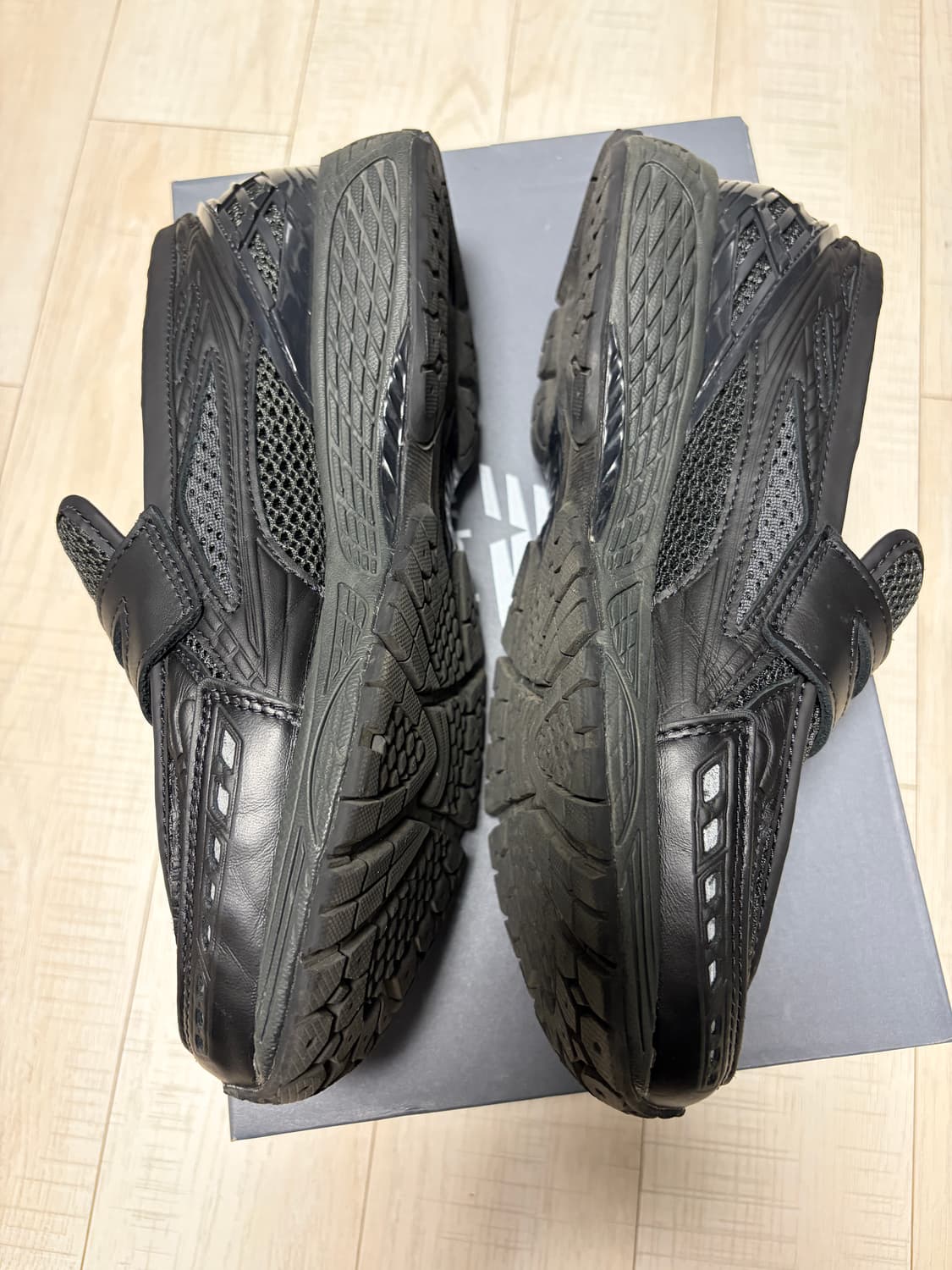 뉴발란스 1906L 블랙 탑 팬텀 275 상품이미지6