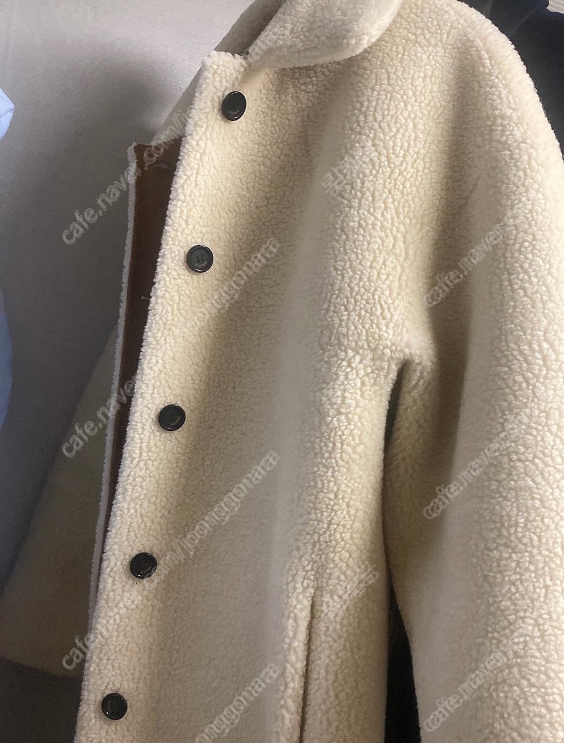 노티드스튜디오 베이지보울 테디 하프코트 무스탕 상품이미지7