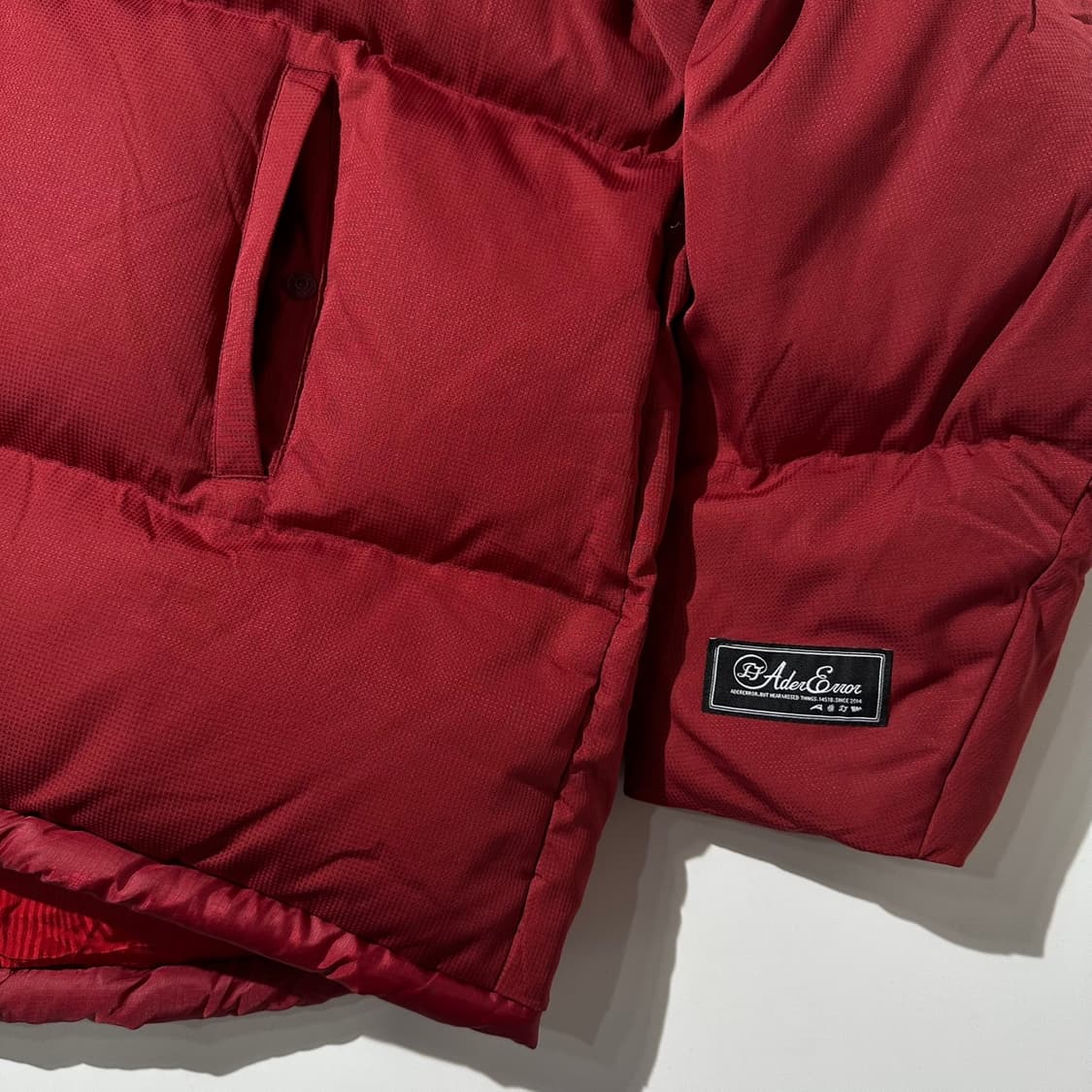 아더에러 22fw 델로 다운 패딩 상품이미지6