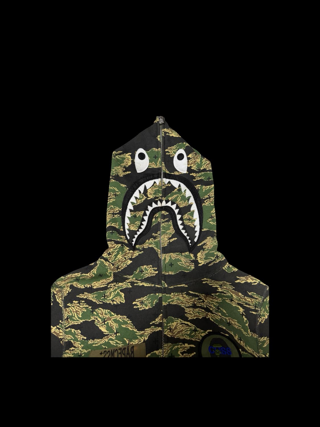 베이프 1ST CAMO 타이거 샤크 후드 집업 상품이미지3