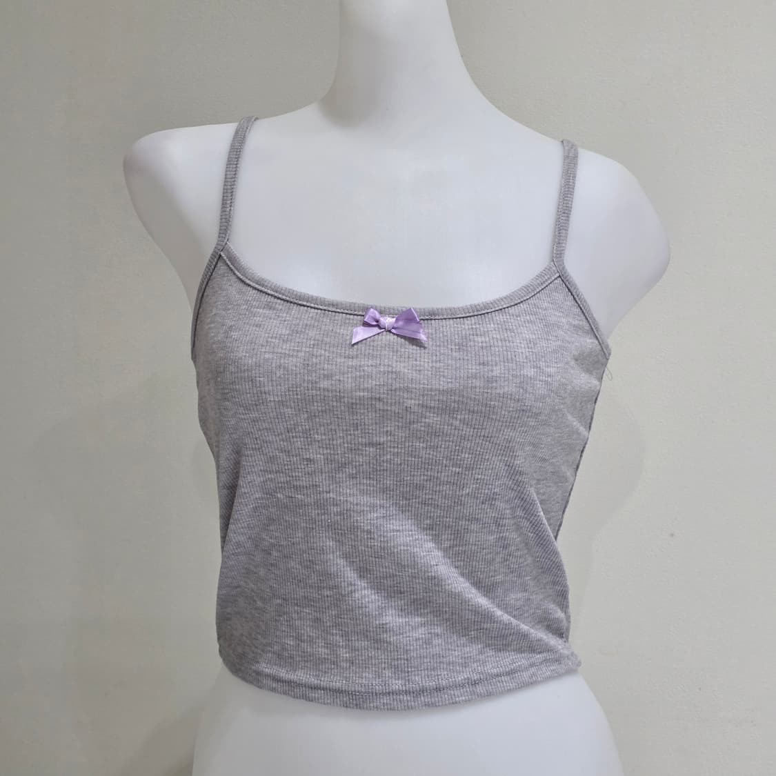 3000원 빈티지 로맨틱 리본 그레이 가슴셔링 갸루 y2k 슬리브리스 상품이미지1