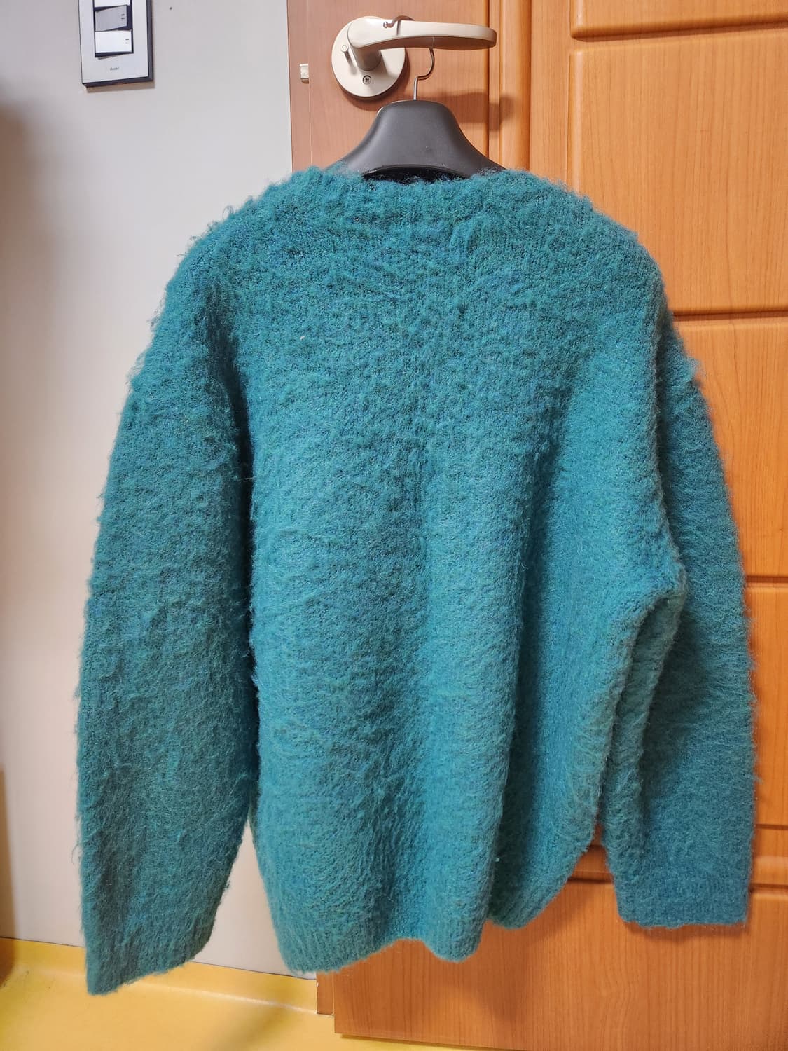 에메랄드 모헤어 크롭니트 상품이미지3