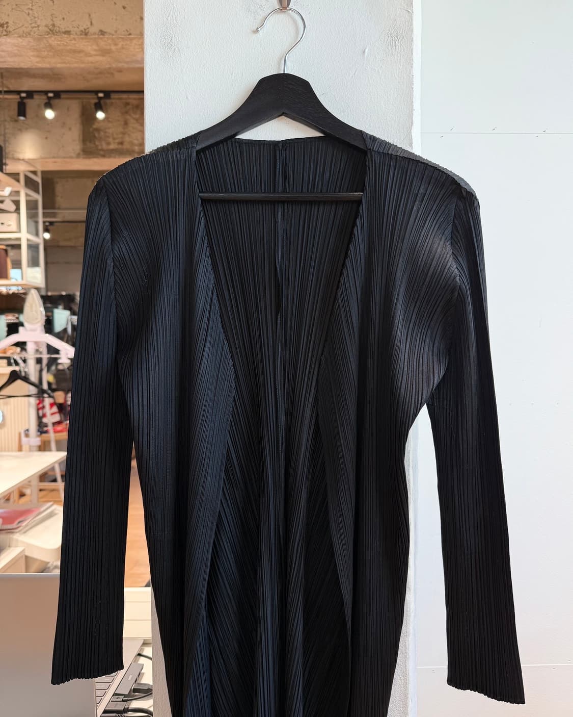 플리츠플리즈 블랙 링컬 오픈 자켓 상품이미지3