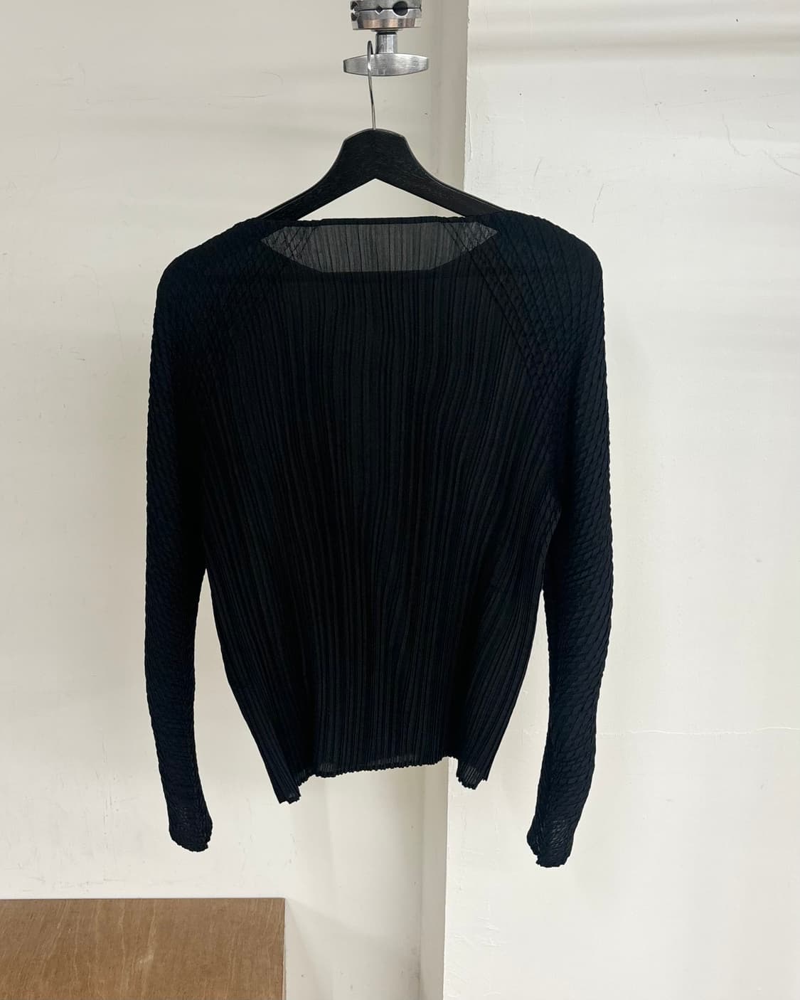 이세이 미야케 블랙 링컬 롱슬리브 상품이미지6