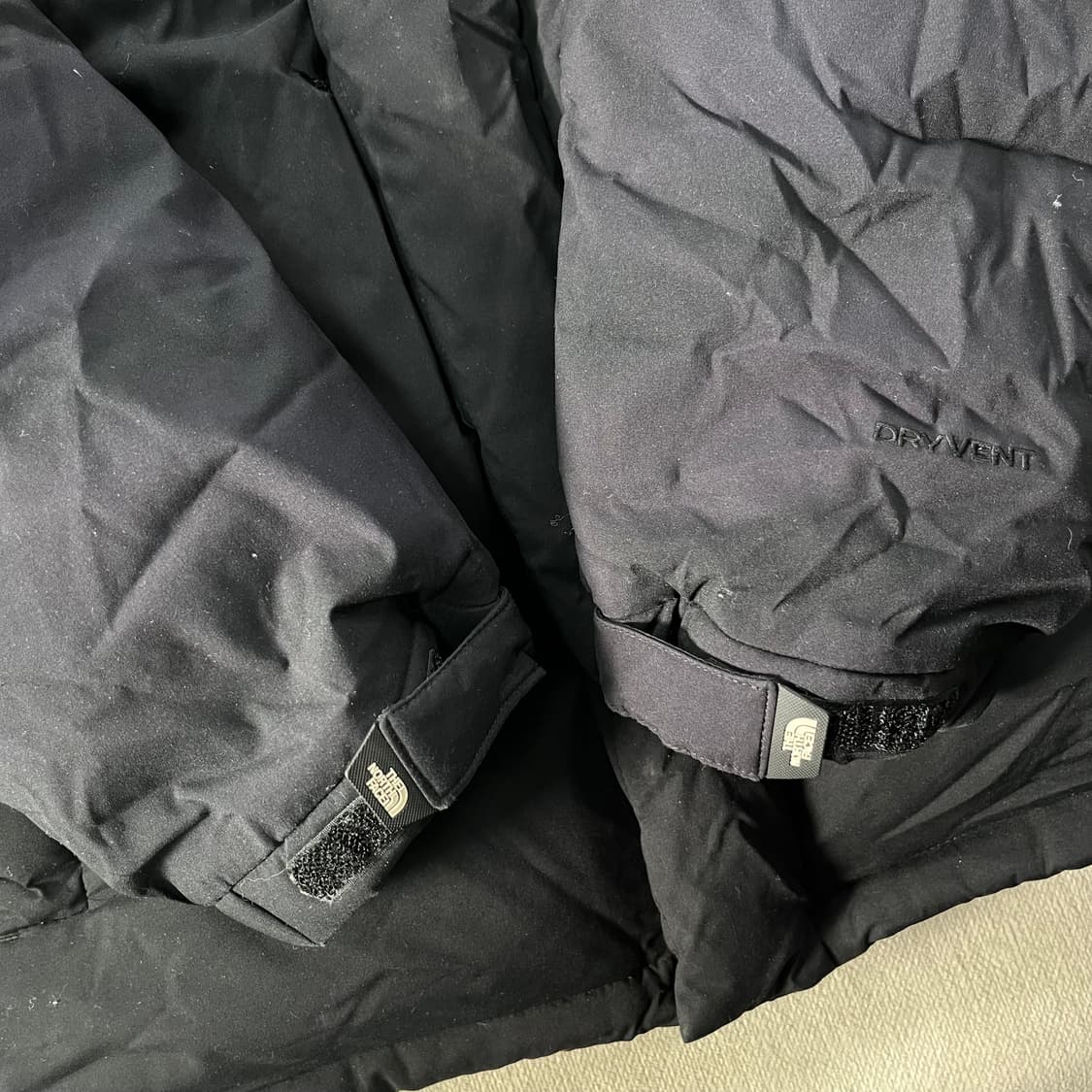 105 노스페이스 아웃라이트 다운 자켓 상품이미지4