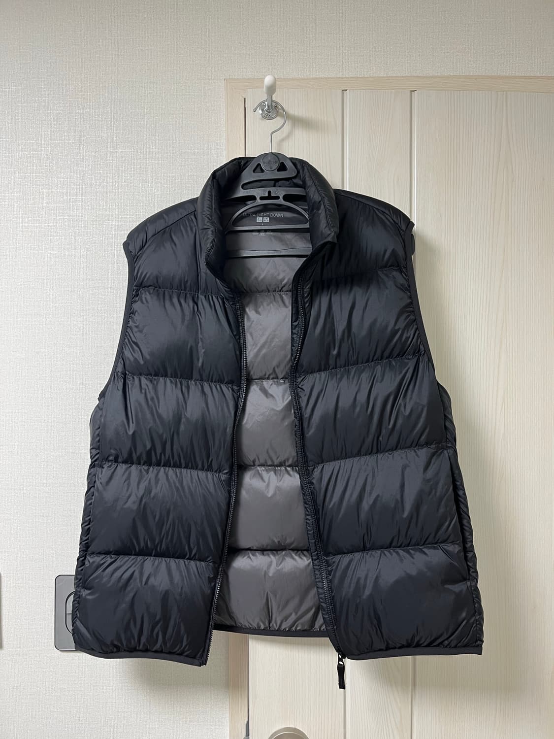 유니클로 패딩 조끼 상품이미지1