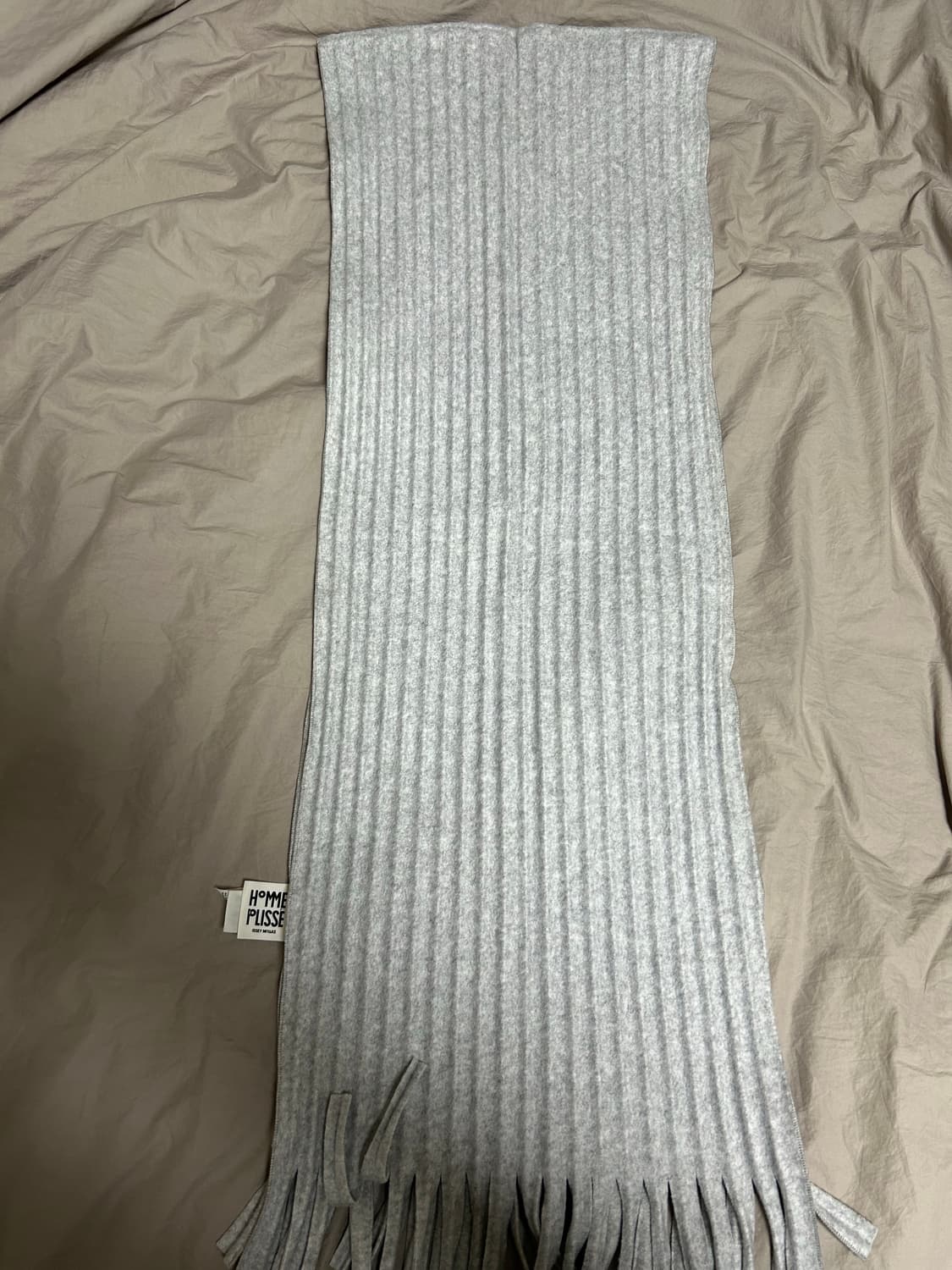 옴므플리세 플리츠 머플러 라이트그레이 상품이미지2