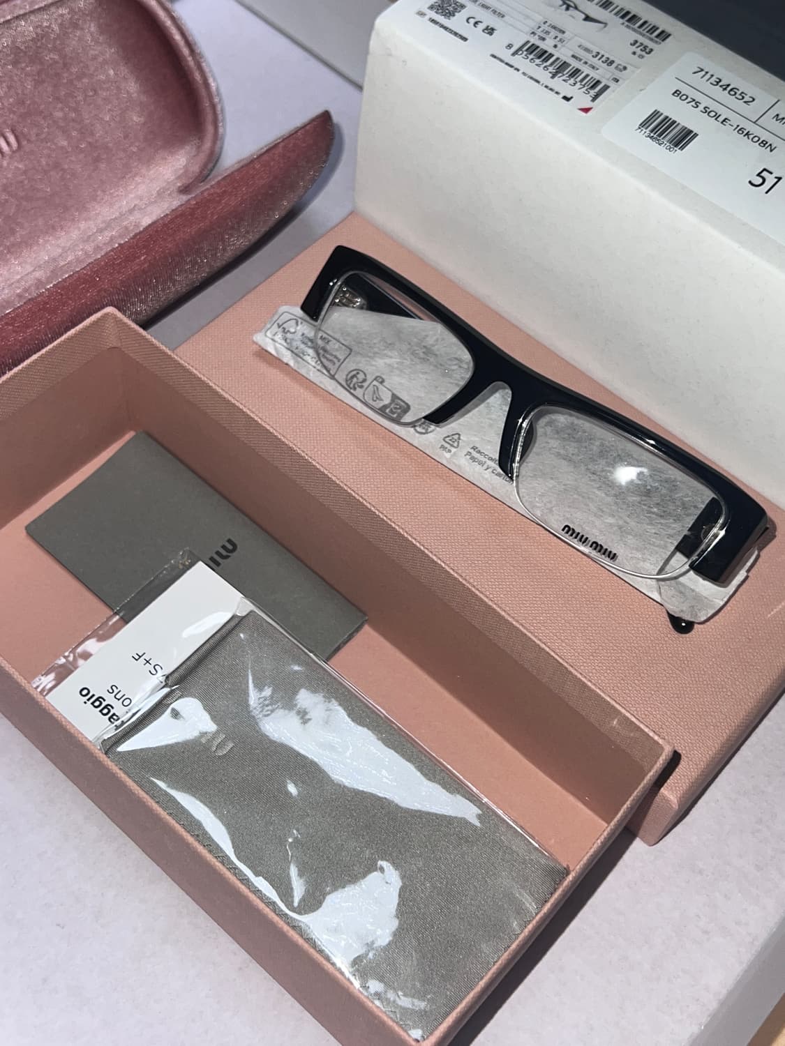 [새상품] 25fw 미우미우 런웨이 선글라스 클리어 렌즈 상품이미지2