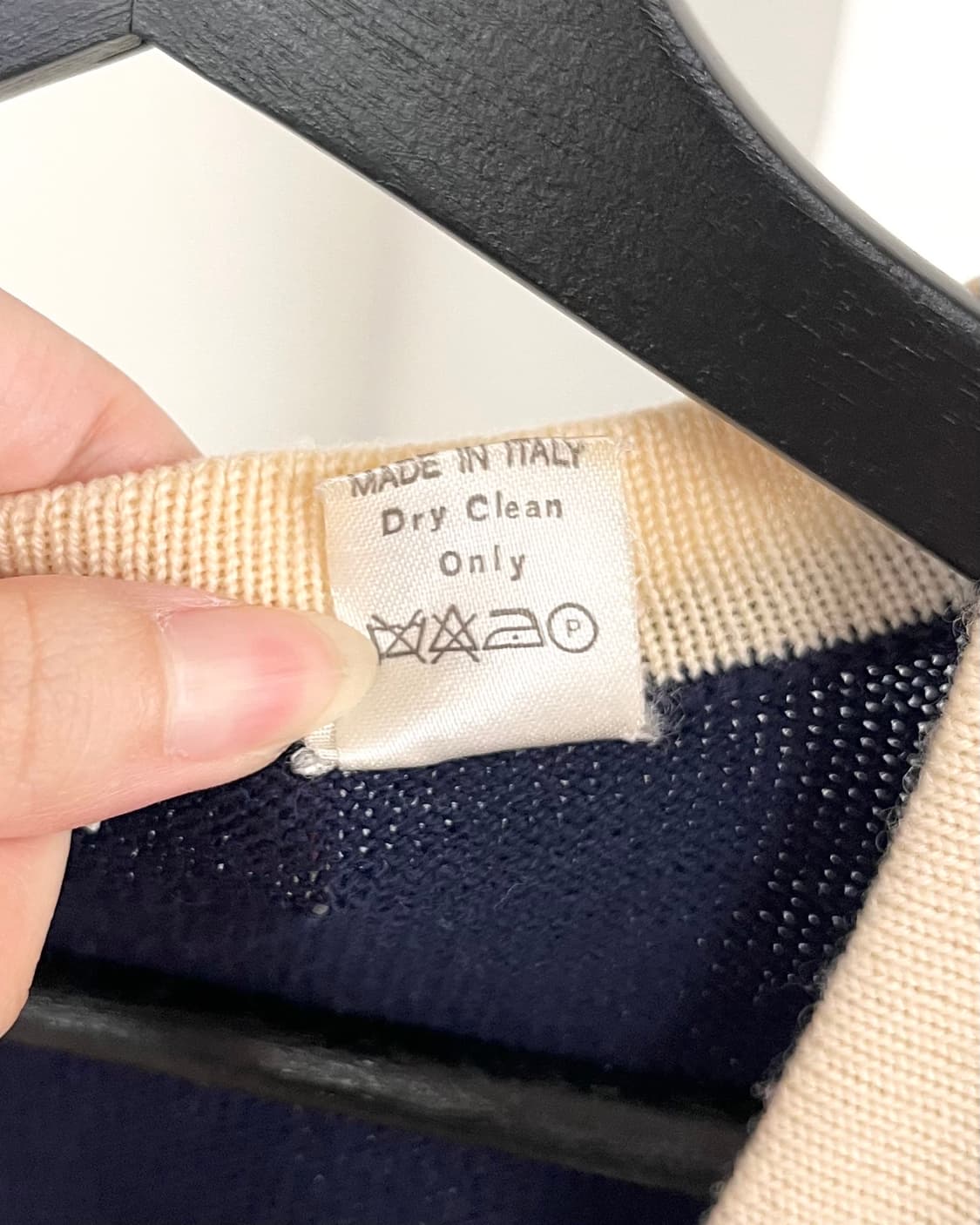 셀린느 네이비 포켓 골드버튼 니트 가디건 상품이미지8