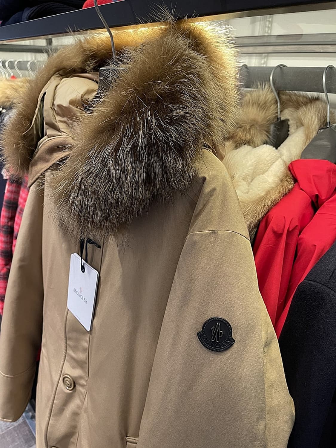 몽클레어 폴라 pola 라쿤 다운 구스 패딩 베이지5(110 xxl) 상품이미지8