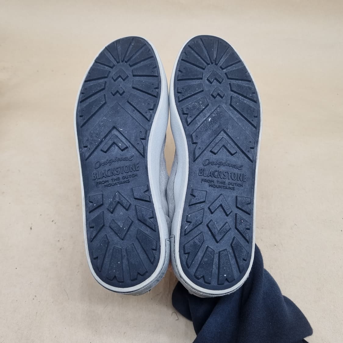 블랙스톤 레더 여성스니커즈240 상품이미지3