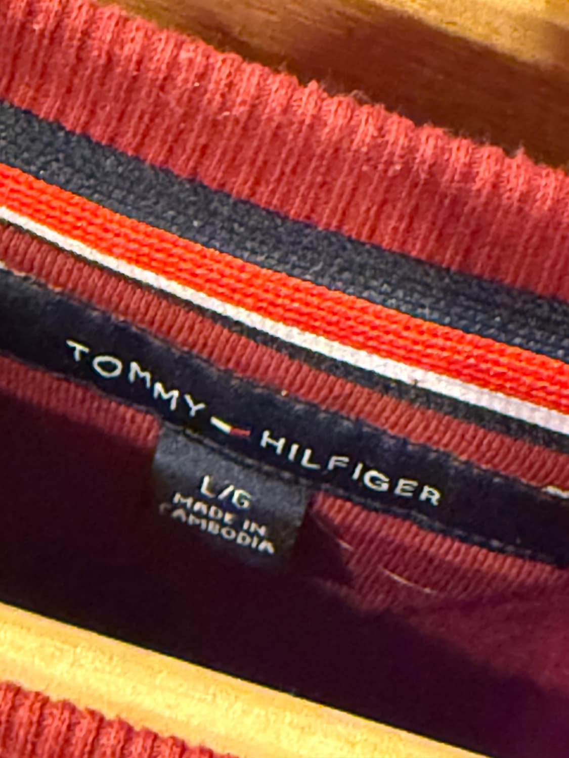 타미힐피거 버건디 맨투맨 상품이미지2