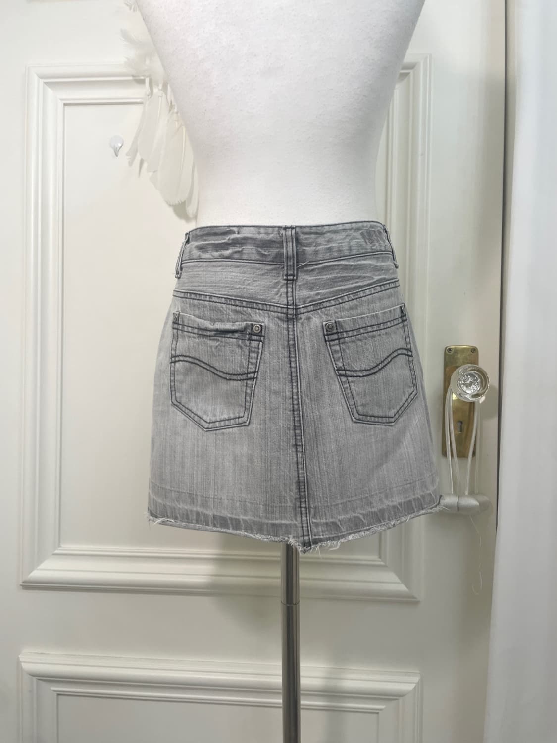 gray washing denim mini skirt 상품이미지4