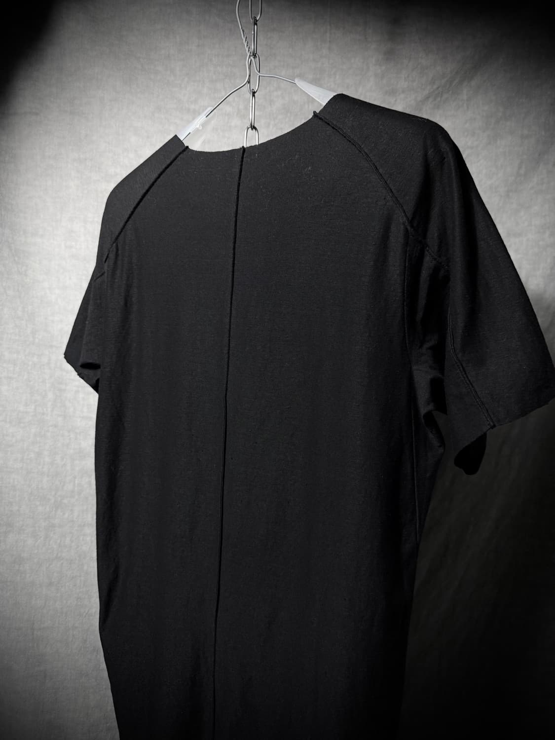 individual sentiment Raw Edge T-Shirt 상품이미지7