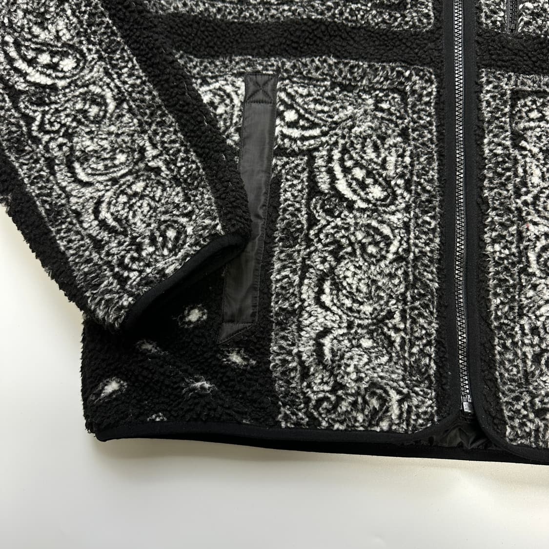 SUPREME Reversible 슈프림 리버시블 반다나 플리스 자켓 상품이미지3