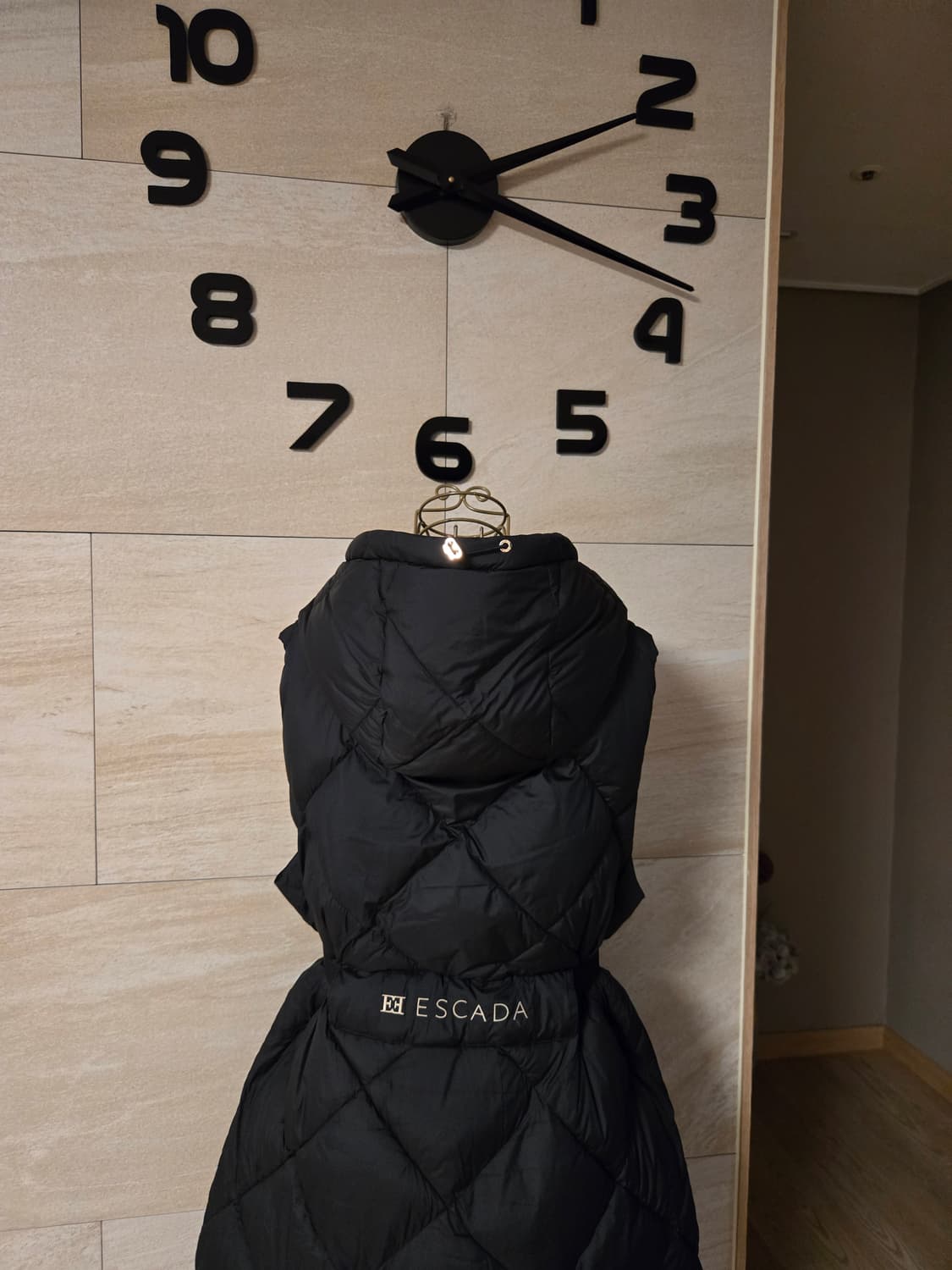 [s/90] 에스까다 밸트 롱 패딩 조끼 2025 상품이미지6