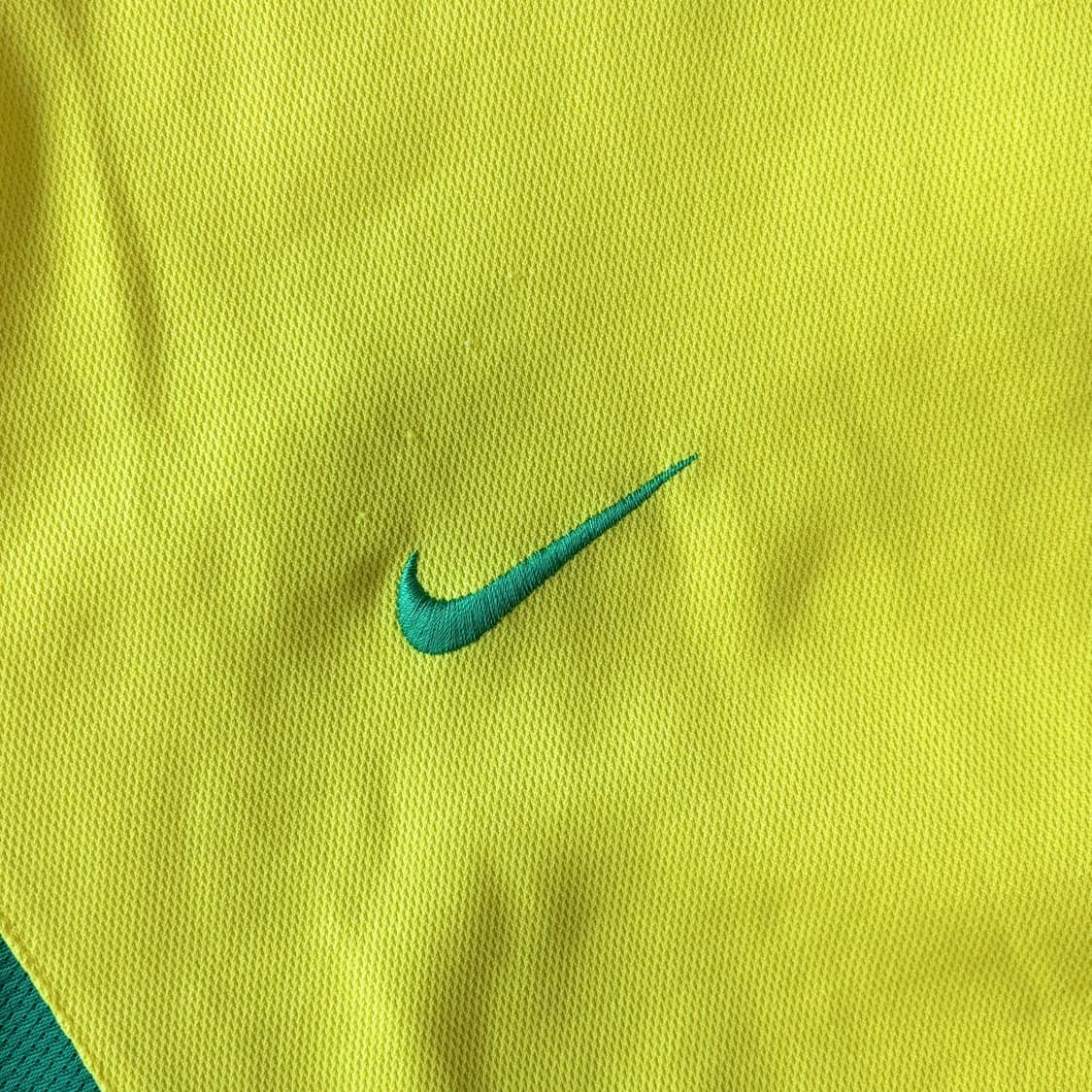 나이키 빈티지 브라질 컬러 센터 스우시 반팔 티 상품이미지2