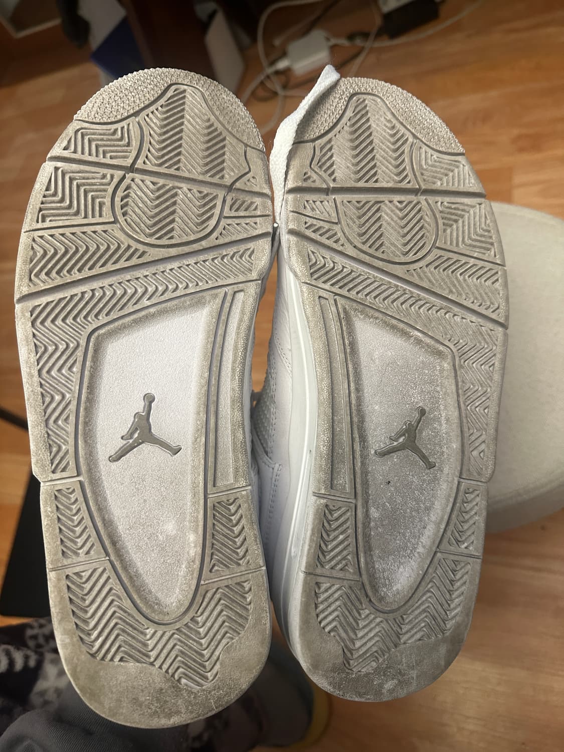 조던4 레트로 퓨어머니 275 상품이미지6