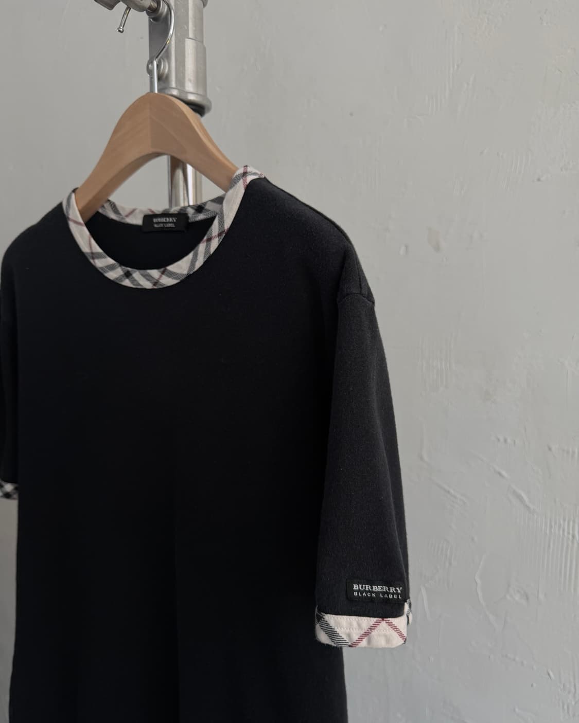 Burberry 버버리 블랙라벨 블랙컬러 티셔츠 상품이미지4