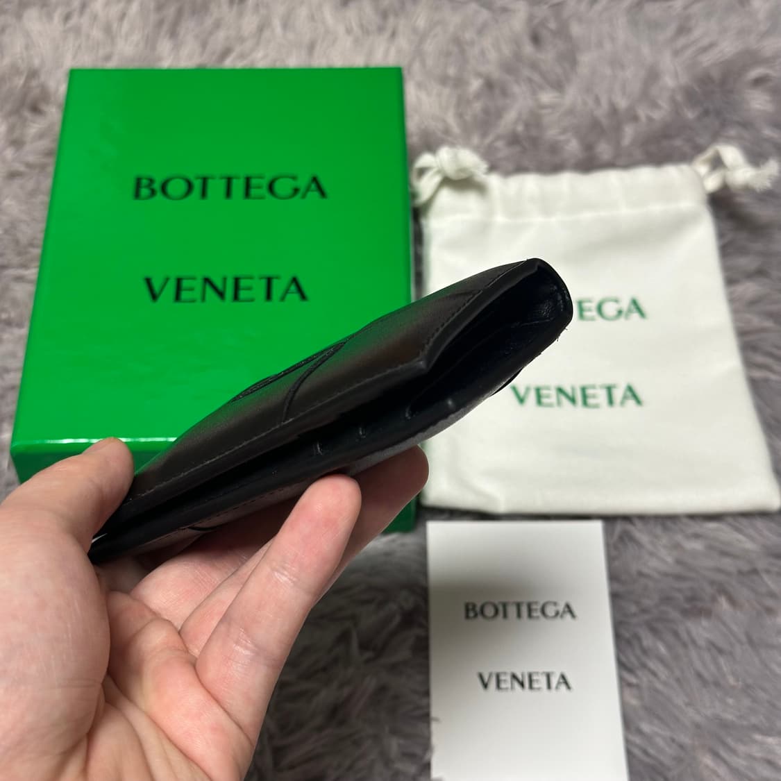 [풀구성] 보테가베네타 맥시 플랩 오거나이저 카드지갑 블랙 상품이미지6