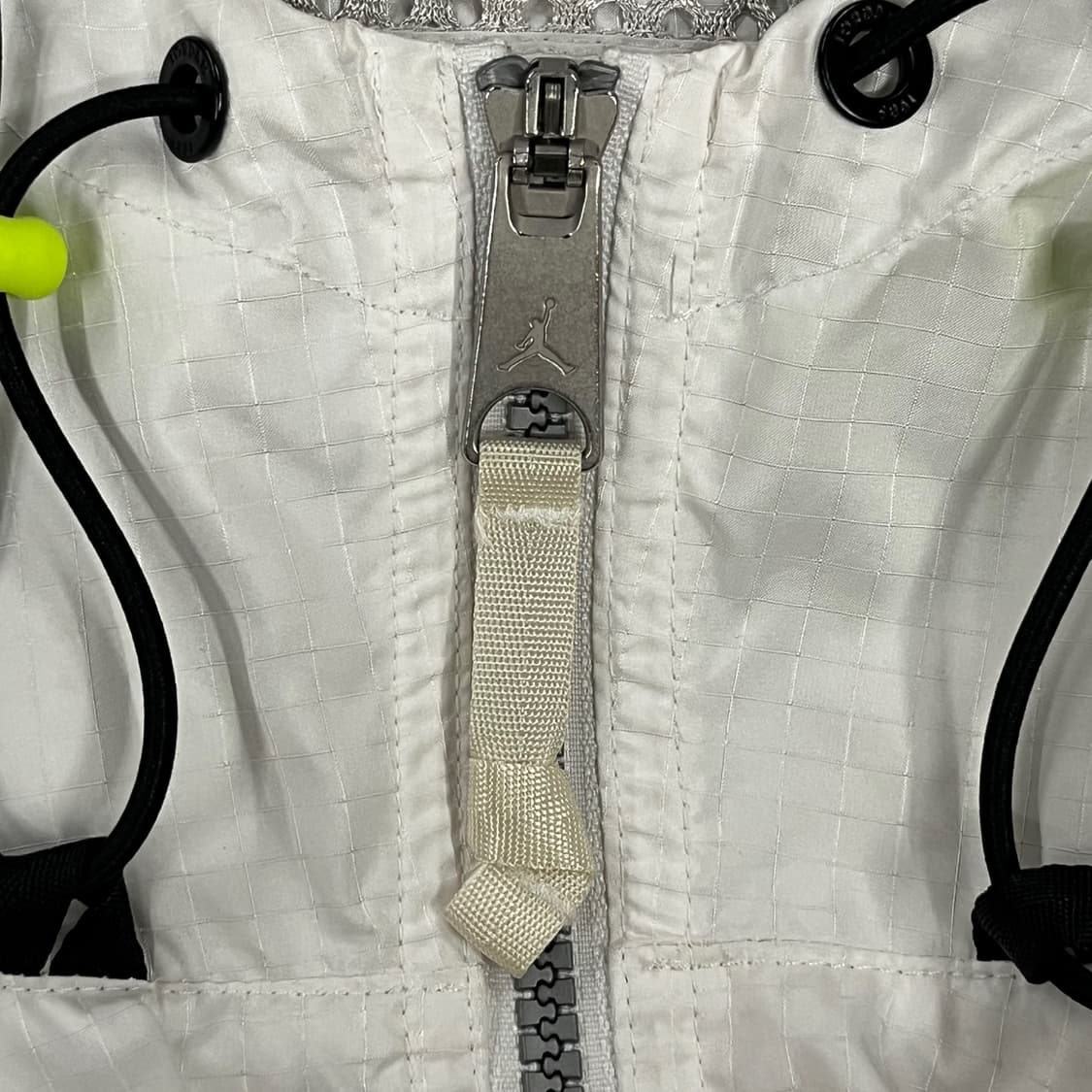 [정품/L] 조던 화이트 후드 바람막이 자켓 b15 상품이미지7