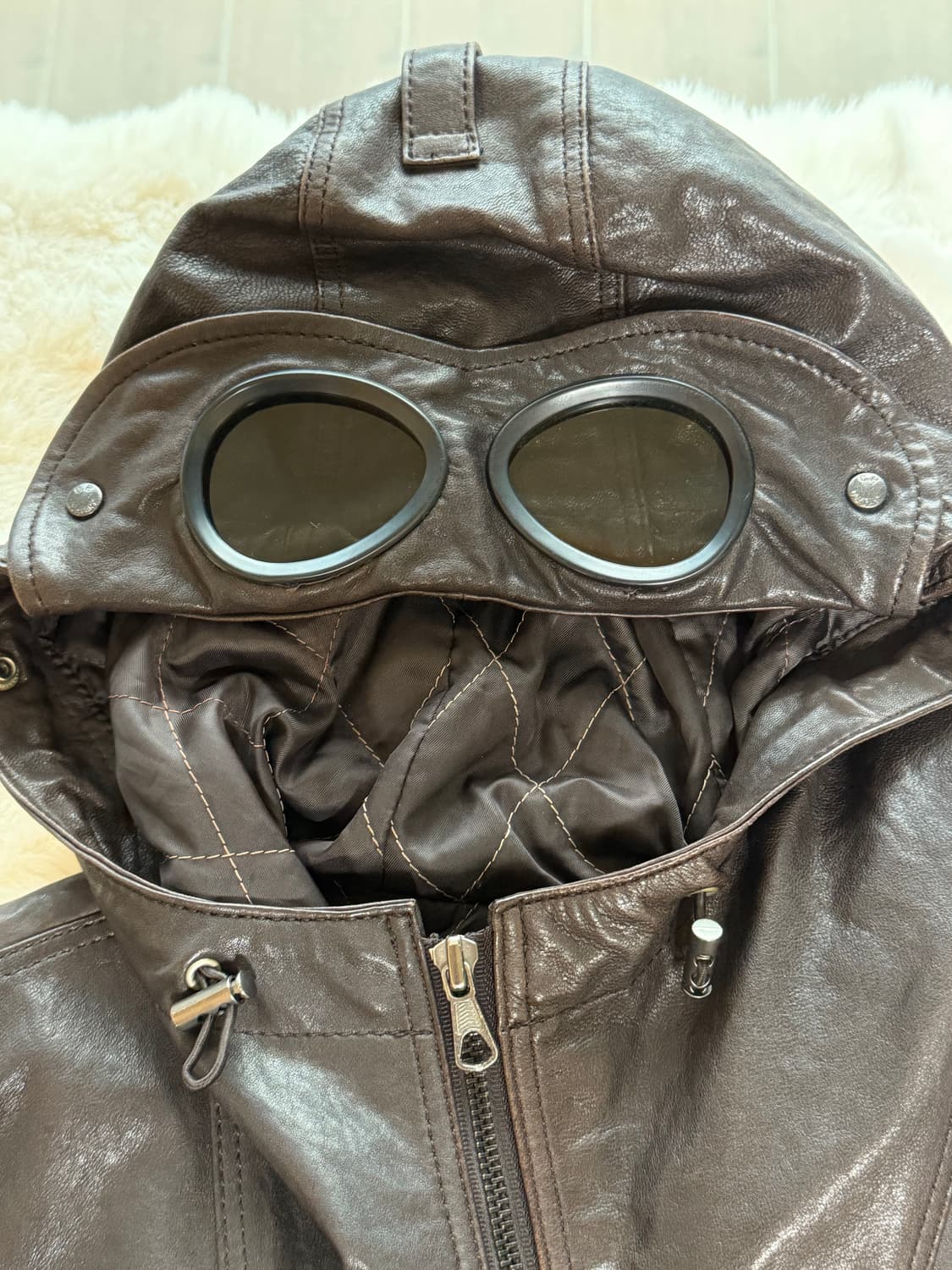 CP컴퍼니 고글 램스킨 레더 자켓 상품이미지4