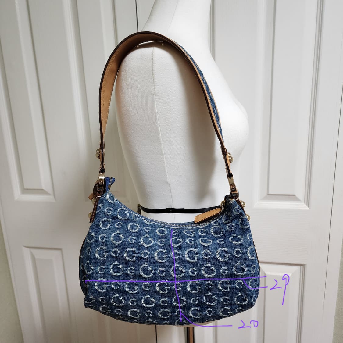 상태굿) 게스 숄더백 상품이미지4