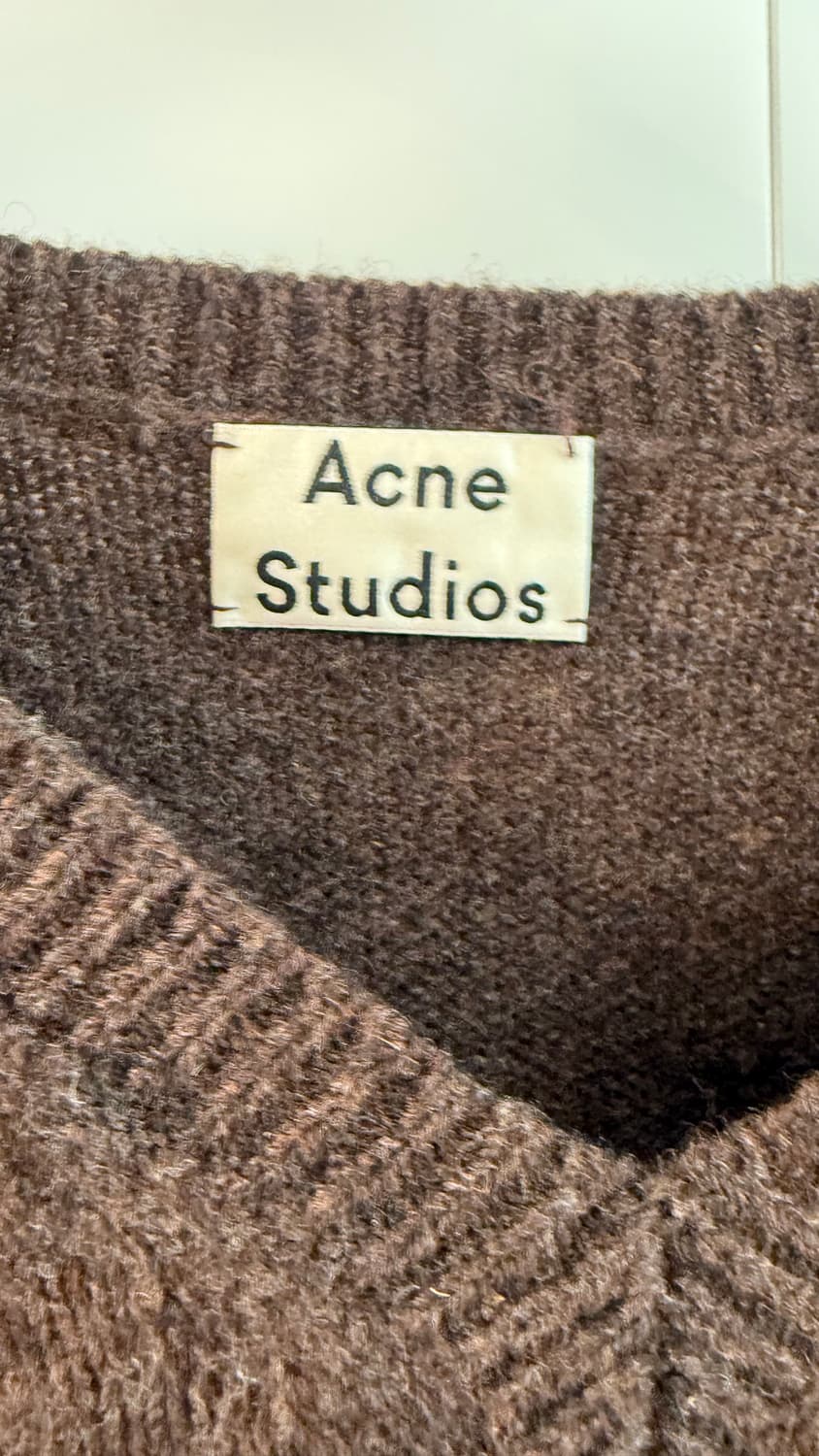 Acne Studios 아크네 브라운 울 100% 브이넥 크롭 니트스웨터 상품이미지2