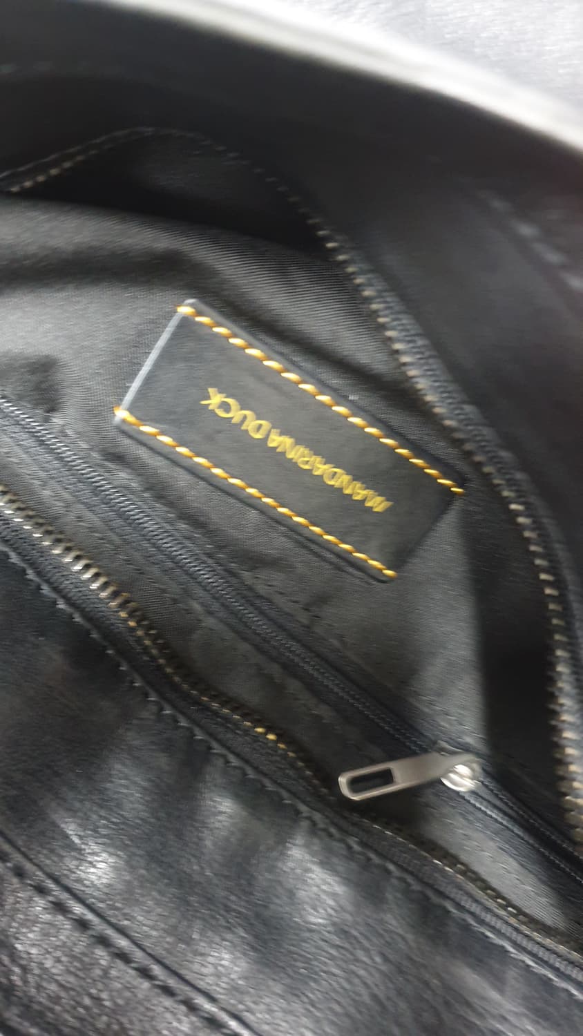 만다리나덕 블랙 가죽 백팩 상품이미지9