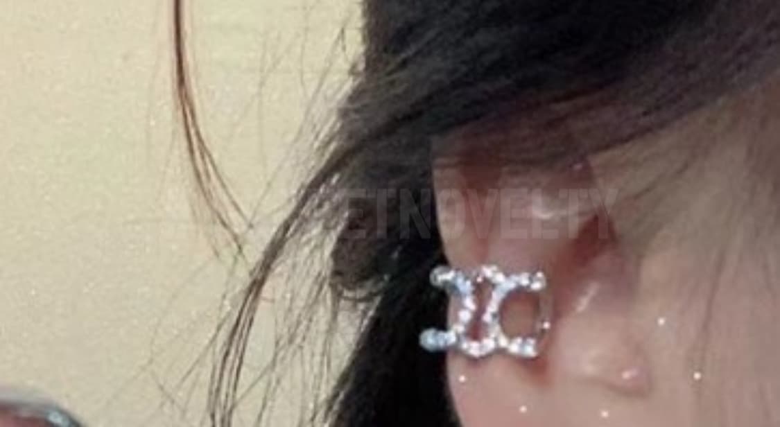 셀린느 큐빅 이어클립 상품이미지1