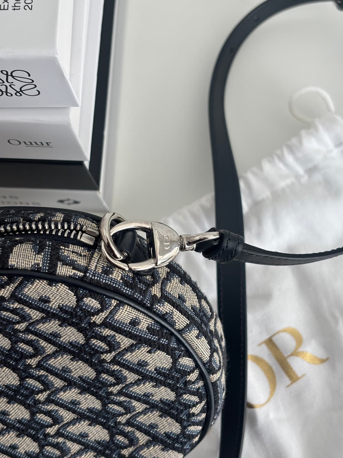 디올 오블리크 라운드 크로스백 상품이미지6