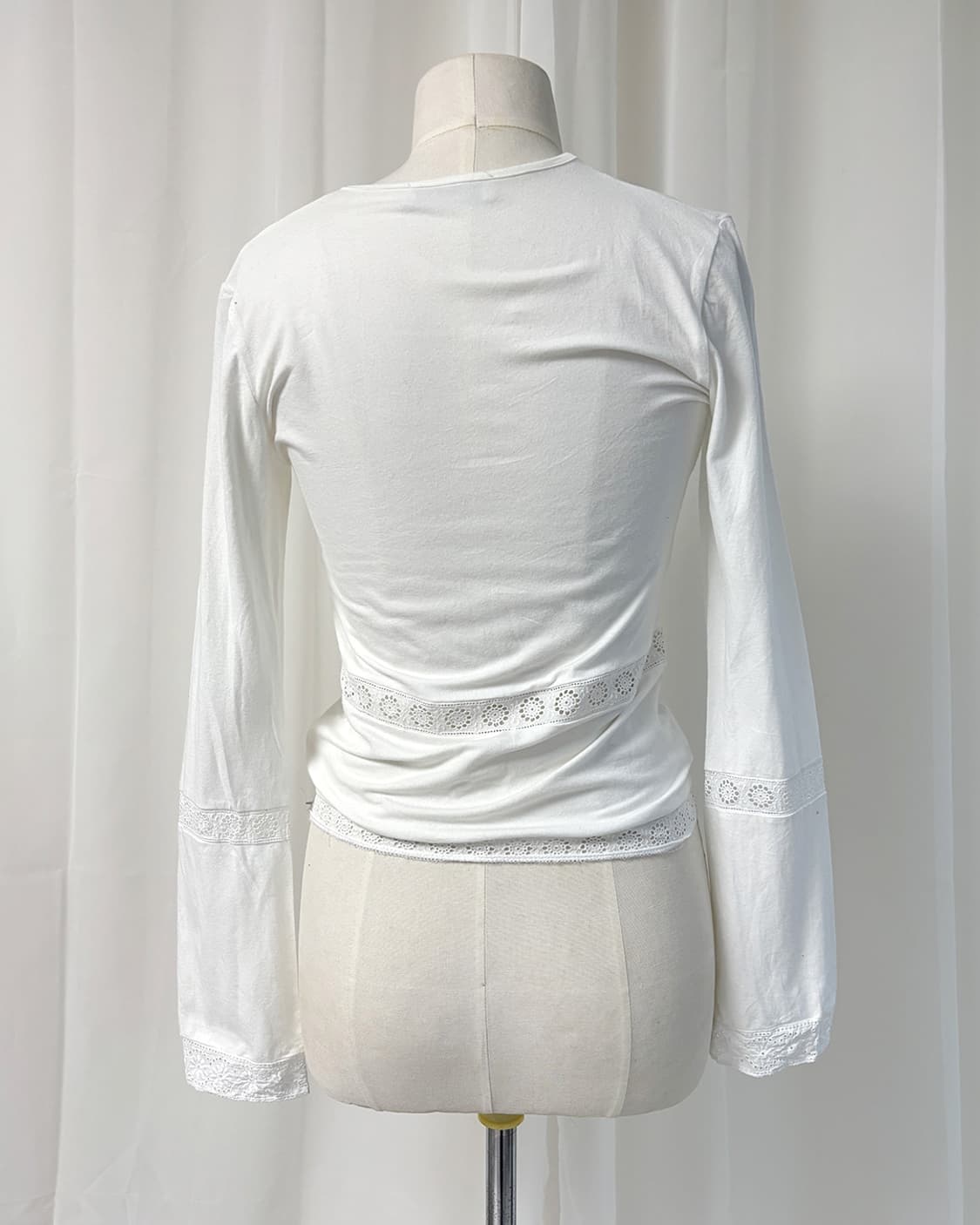 LALTRAMODA 레이스 트리밍 화이트 티셔츠 상품이미지10