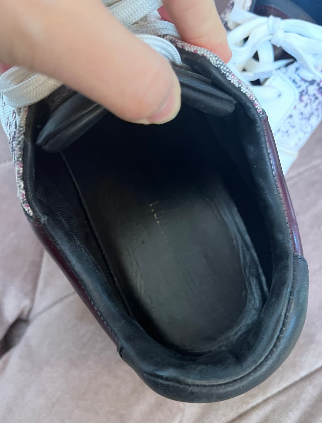 루이비통 남성 런어웨이스니커즈
 상품이미지8