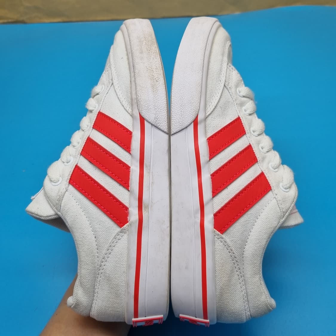 아디다스 흰핑 스니커즈 220 상품이미지5