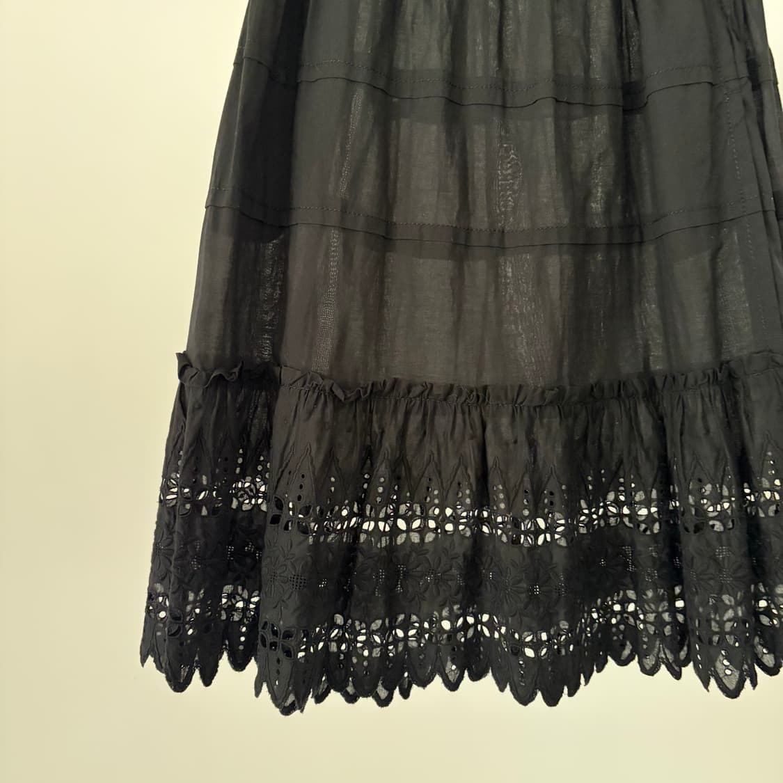 Layer Punching Lace Skirt 상품이미지2