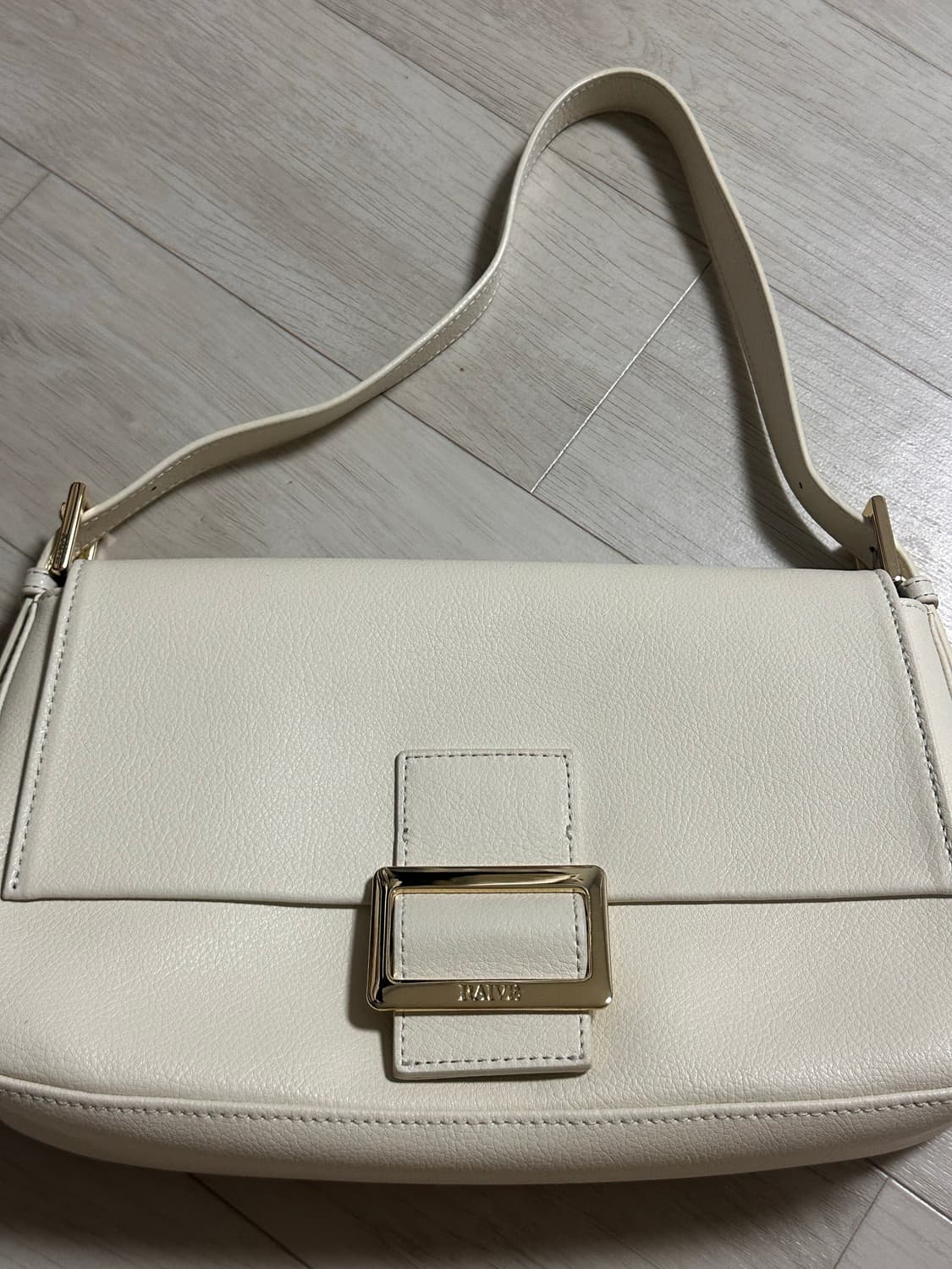 레이브 루크백 luke bag 소가죽 숄더백 화이트 상품이미지9